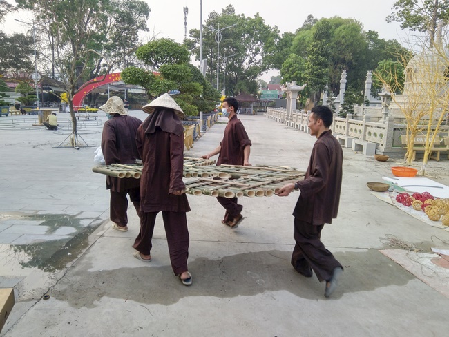 Series photos of activities preparing for the New Year 2020