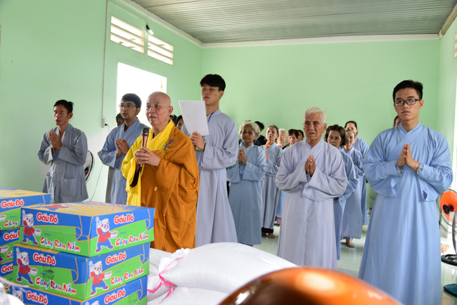 Giving Tet gifts to poor residents in Tay Ninh