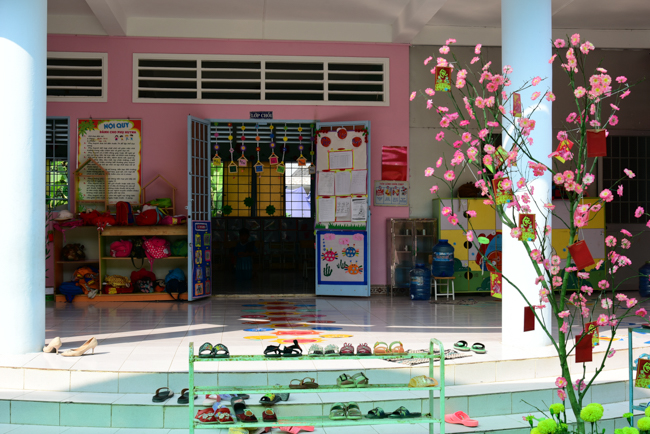 Tặng quà tại Nhơn Bình, Vĩnh Long