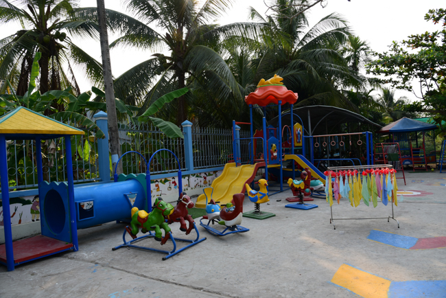 Tặng quà tại Nhơn Bình, Vĩnh Long