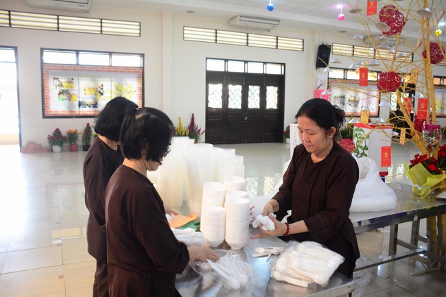 Tất niên tri ân Phật tử