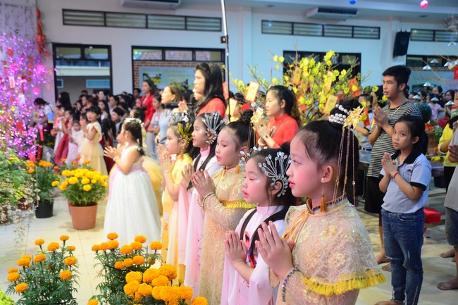 Tất niên tri ân Phật tử