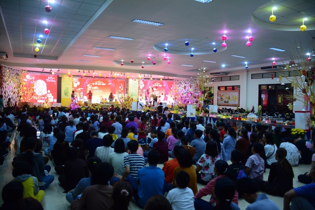 Tất niên tri ân Phật tử