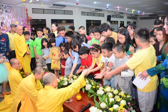 Tất niên tri ân Phật tử