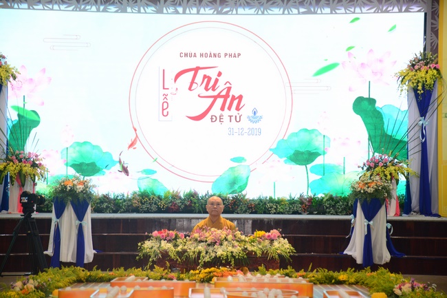 The second gratitude ceremony for the disciples.