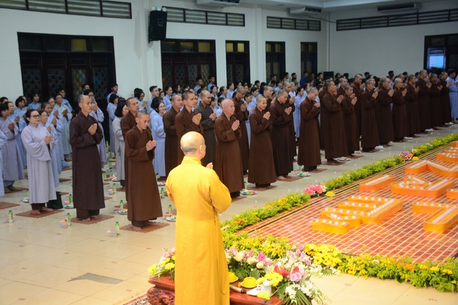 The second gratitude ceremony for the disciples.