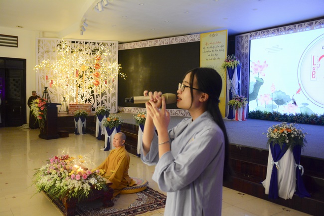 The second gratitude ceremony for the disciples.