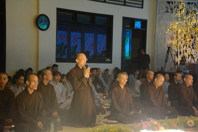 The second gratitude ceremony for the disciples.