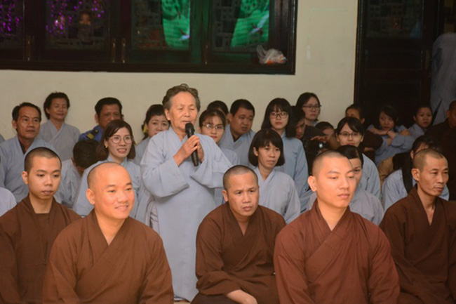 The second gratitude ceremony for the disciples.