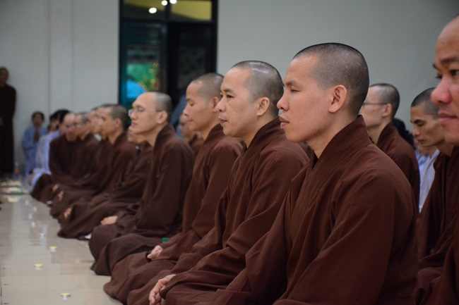 The second gratitude ceremony for the disciples.