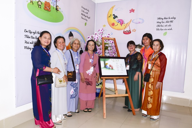 The Gratitude Ceremony and the Buddhist Activity Summary in 2019