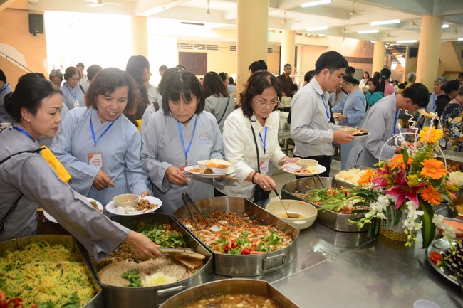 The Gratitude Ceremony and the Buddhist Activity Summary in 2019