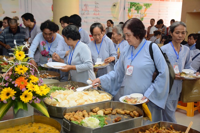 The Gratitude Ceremony and the Buddhist Activity Summary in 2019