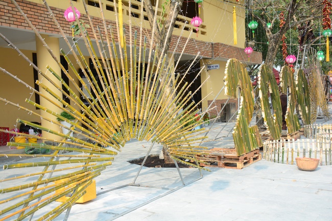 Series photos of activities preparing for the New Year 2020