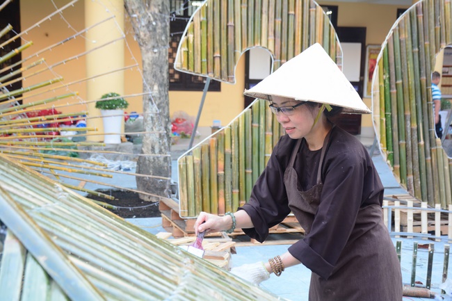 Series photos of activities preparing for the New Year 2020