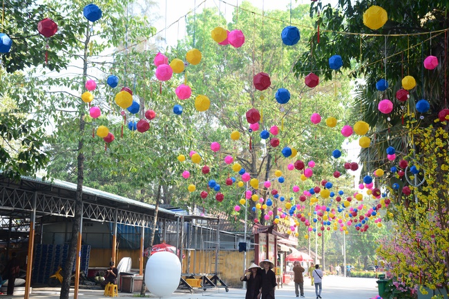 Series photos of activities preparing for the New Year 2020