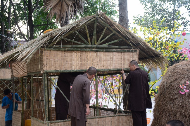 Series photos of activities preparing for the New Year 2020