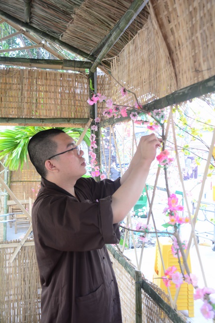 Series photos of activities preparing for the New Year 2020