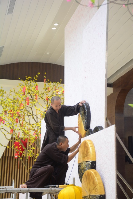 Series photos of activities preparing for the New Year 2020