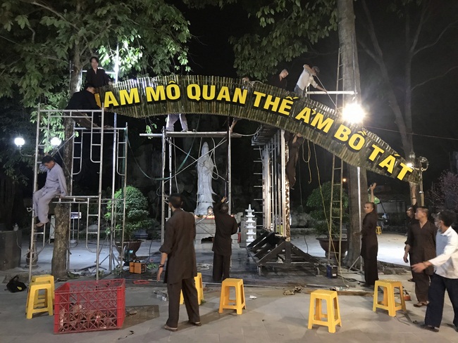 Series photos of activities preparing for the New Year 2020