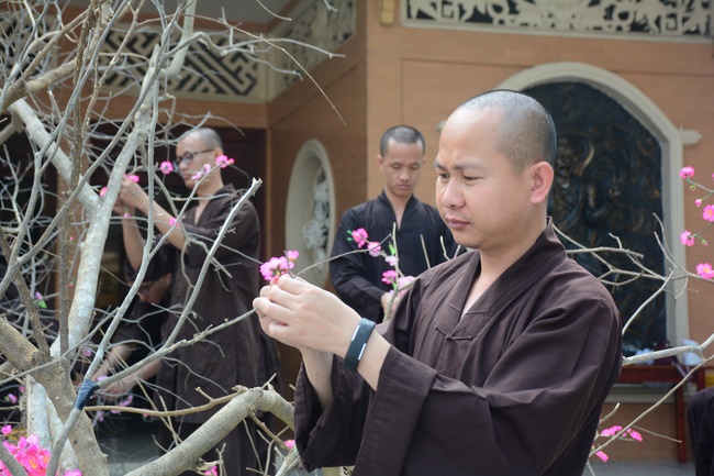 Series photos of activities preparing for the New Year 2020