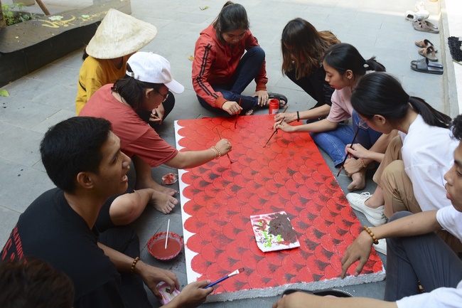 Series photos of activities preparing for the New Year 2020