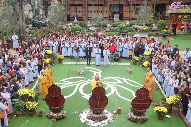 The Gratitude Ceremony at Hoa Phuc Pagoda in Ha Noi