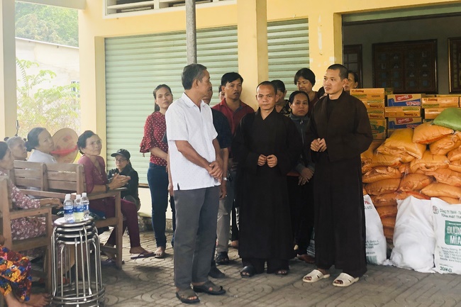 Từ thiện tại Củ Chi