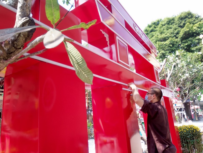 Series photos of activities preparing for the New Year 2020