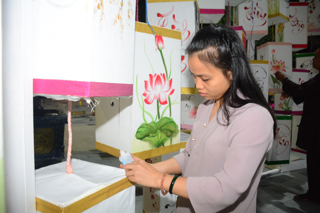 Series photos of activities preparing for the New Year 2020