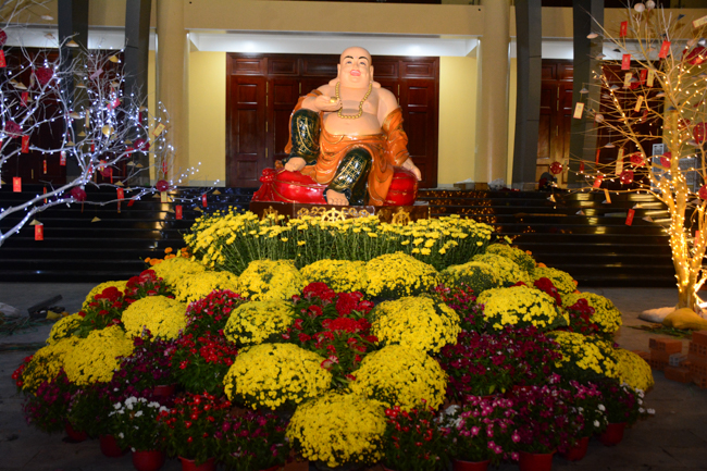 Series photos of activities preparing for the New Year 2020