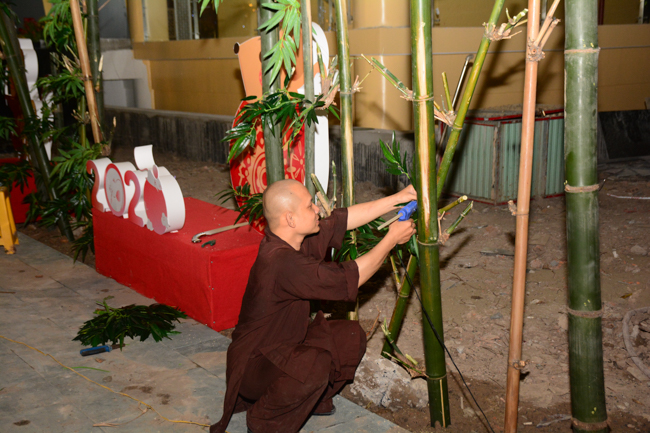 Series photos of activities preparing for the New Year 2020