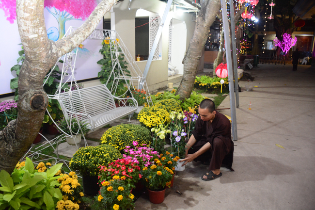 Series photos of activities preparing for the New Year 2020