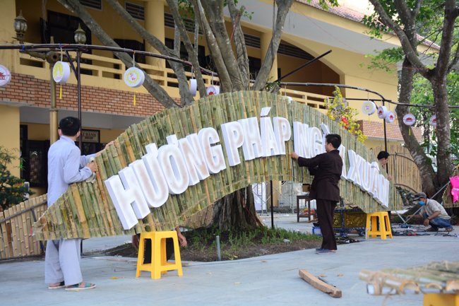 Series photos of activities preparing for the New Year 2020