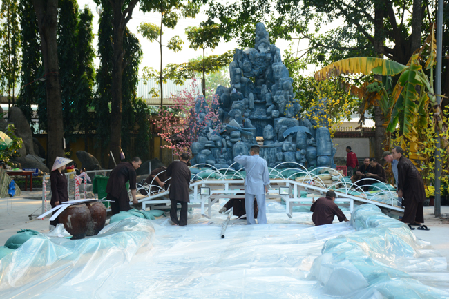 Series photos of activities preparing for the New Year 2020