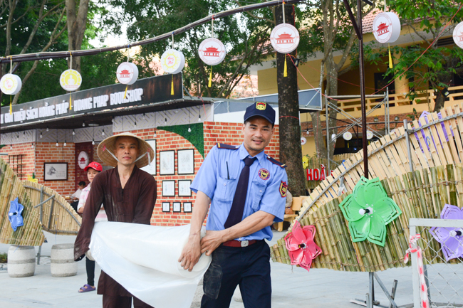 Series photos of activities preparing for the New Year 2020