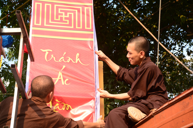 Series photos of activities preparing for the New Year 2020