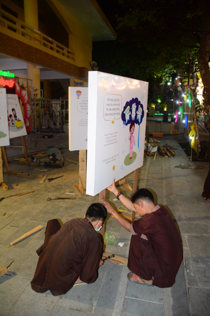 Series photos of activities preparing for the New Year 2020