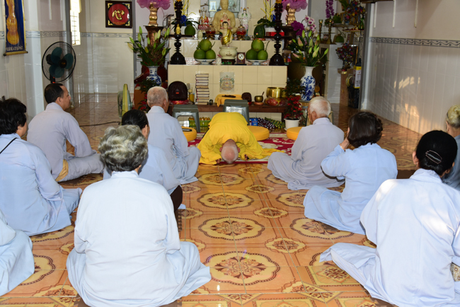 Tu niệm Phật một ngày Cần Thơ