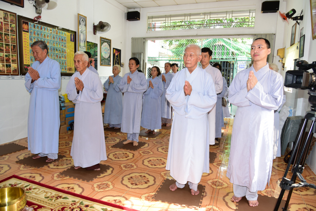 Tu niệm Phật một ngày Cần Thơ