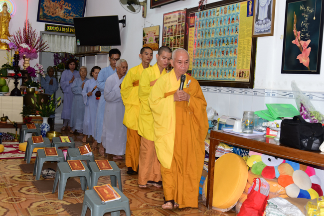 Tu niệm Phật một ngày Cần Thơ