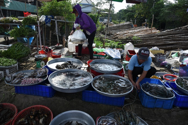 The rite praying for rebirth to Nun Ven. Thich Nu Nhuan Nha