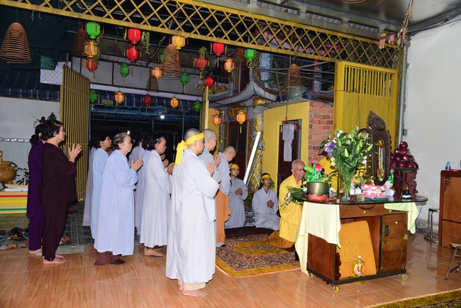 The rite praying for rebirth to Nun Ven. Thich Nu Nhuan Nha