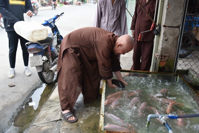 The rite praying for rebirth to Nun Ven. Thich Nu Nhuan Nha