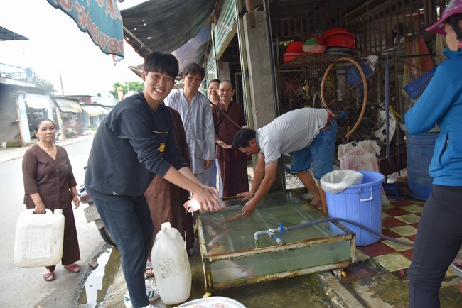 The rite praying for rebirth to Nun Ven. Thich Nu Nhuan Nha