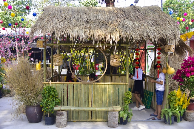 Series photos of activities preparing for the New Year 2020