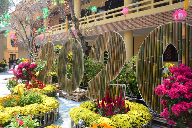 Series photos of activities preparing for the New Year 2020