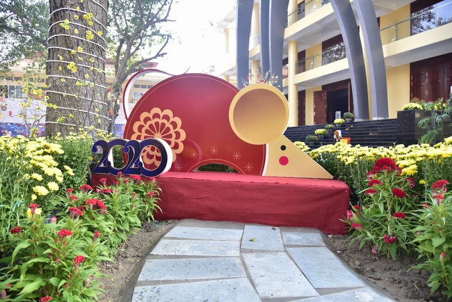 Series photos of activities preparing for the New Year 2020