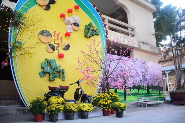 Series photos of activities preparing for the New Year 2020