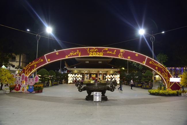 Series photos of activities preparing for the New Year 2020